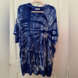 Zenana Women’s Oversized Short Sleeve Tunic Length Tie Dye Tee 1X